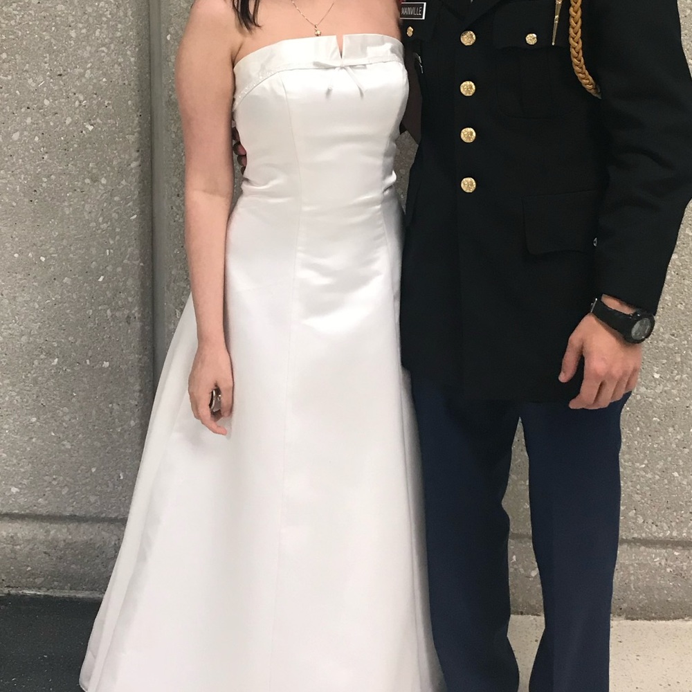 White David’s Bridal wedding dress